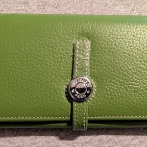 Hermès Green Leather Wallet with Silver Hardware
